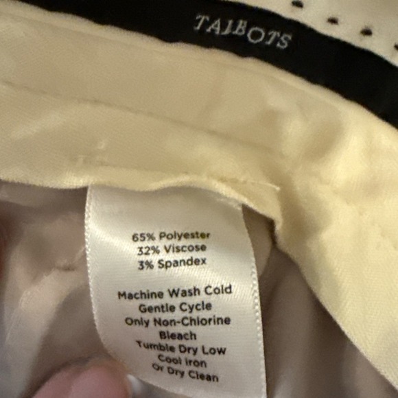 Talbots Signature Bootcut Beige Khaki Women's Size 4 Career (See Picture of Hem) - Picture 8 of 8